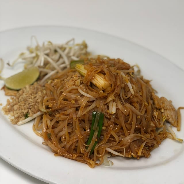 Chicken Pad Thai Noodles.