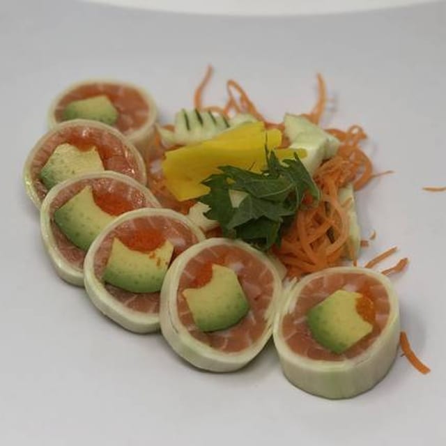 Q. Salmon Kanisu.