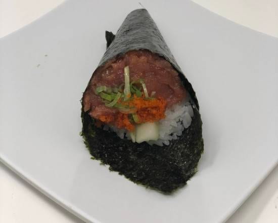 Spicy Tuna Handroll.